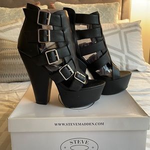 Steve Madden Egnite Platform Heels
